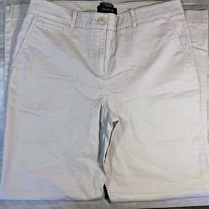 TALBOT'S NWOT, 10, flawless,The perfect chino, lightweight, 5 pocket, stretch